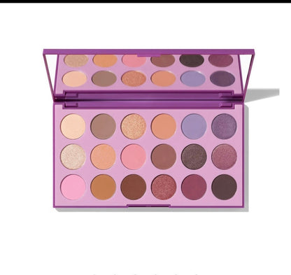 18F Talkin’ Flirty Artistry Eyeshadow Palette